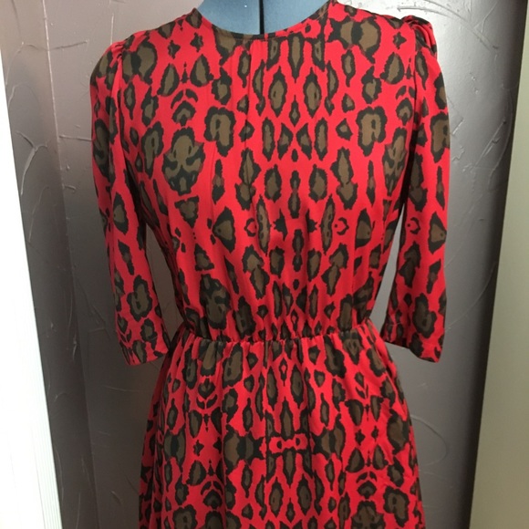Red leopard dress with back cutout - Picture 3 of 3